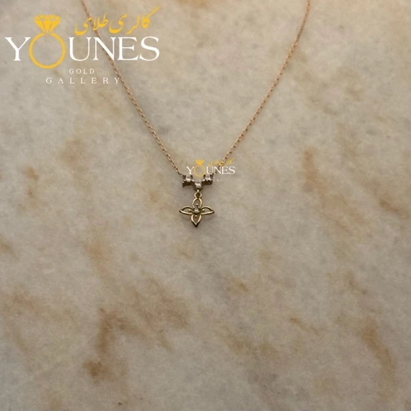 گردنبند شکوفه نگینی طلا